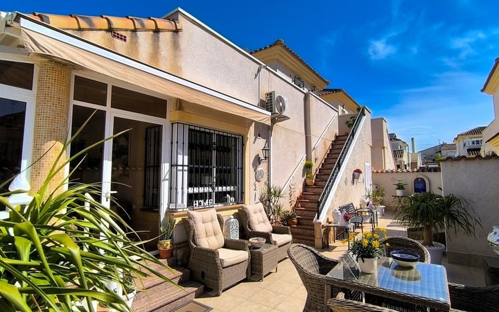 Villa in Algorfa - view 1