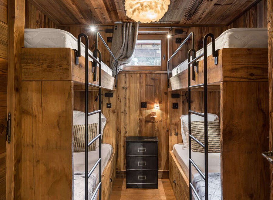 Apartment in Val-d'Isere - Image 3