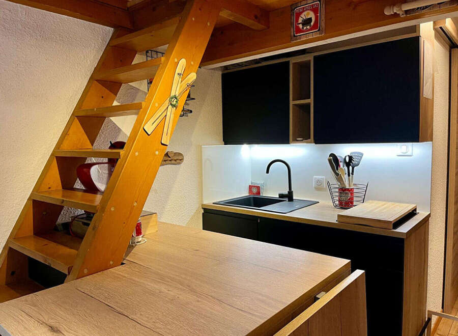 Apartment in Hauteluce - Image 2