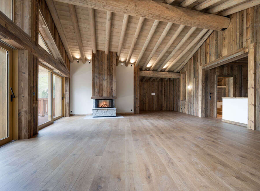 Chalet in Val-d'Isere - Image 2