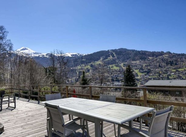 Chalet in Saint-Gervais-les-Bains - view 1