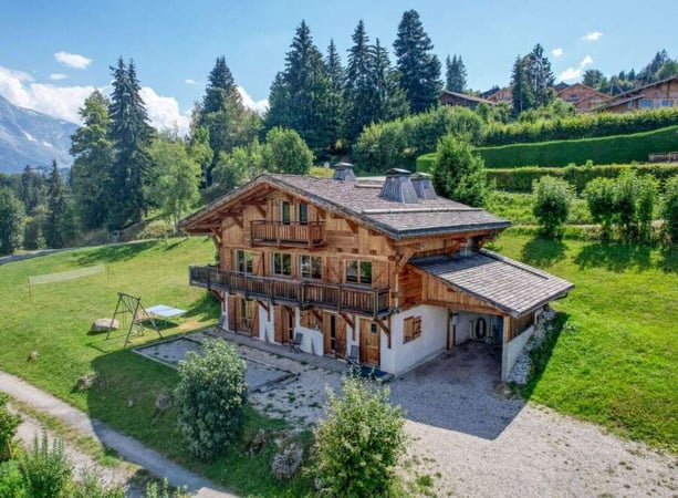 Chalet in Saint-Gervais-les-Bains - view 1