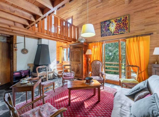 Chalet in Les Allues - view 1