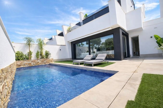 House in Santiago de la Ribera - view 1