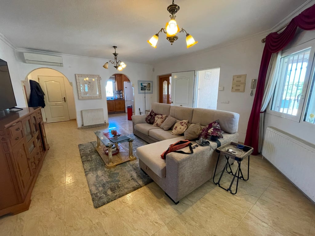 House in Catral - Image 4