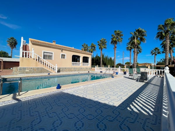 House in Catral - view 1