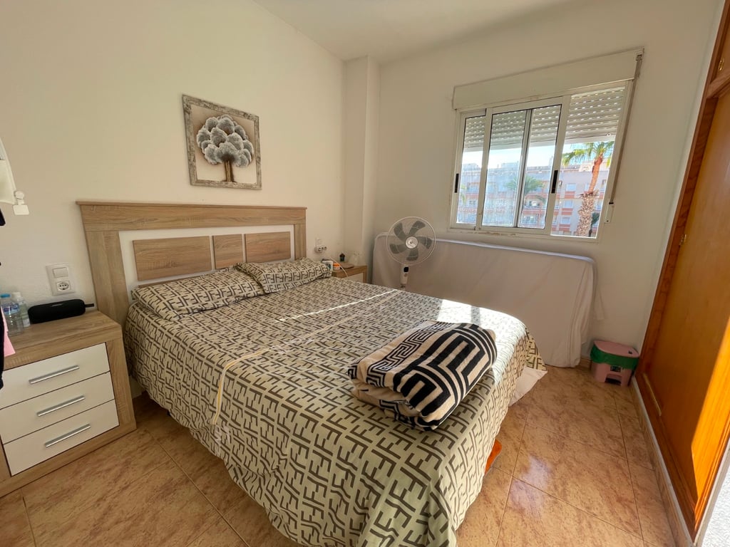 Apartment in Torrevieja - Image 2