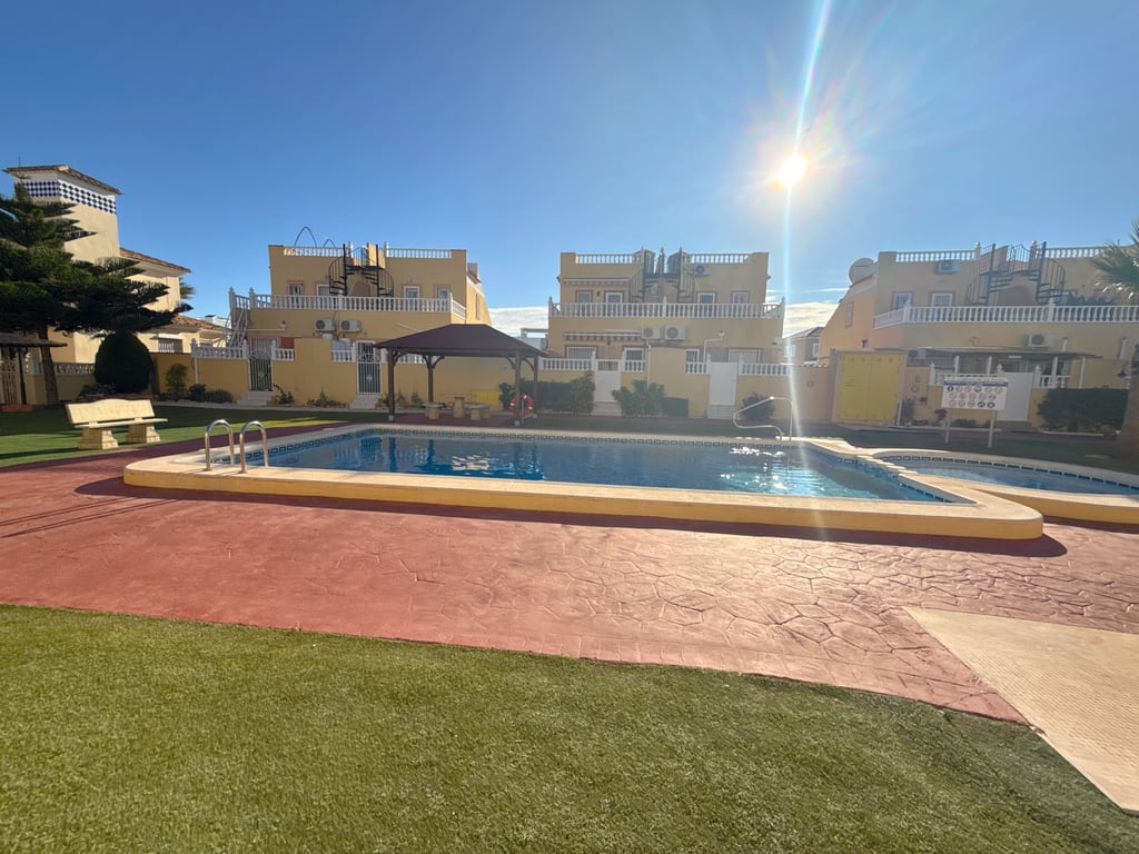 House in Cabo Roig - Image 4