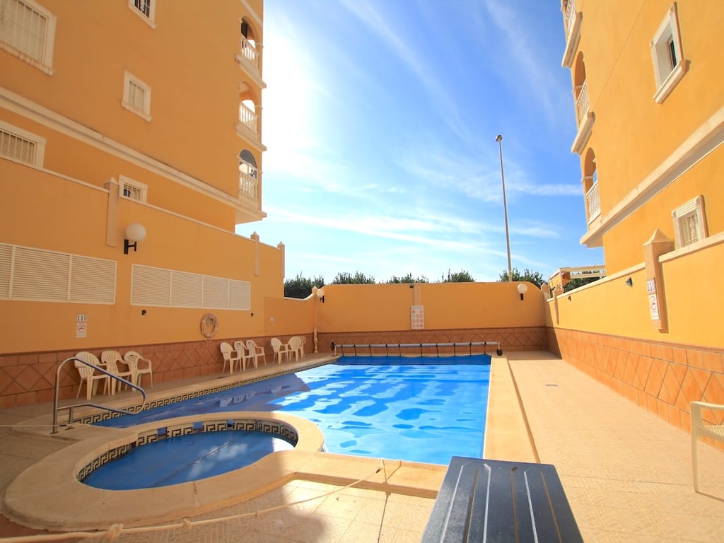 Apartment in Almoradi - Image 2