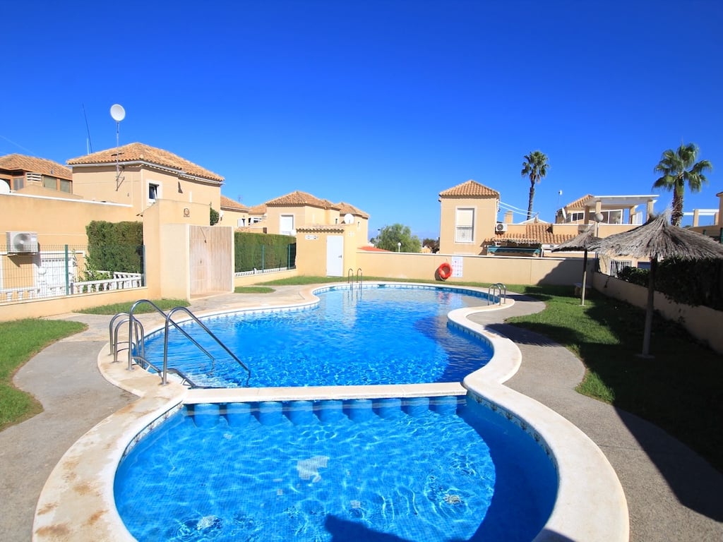 House in Torrevieja - Image 3