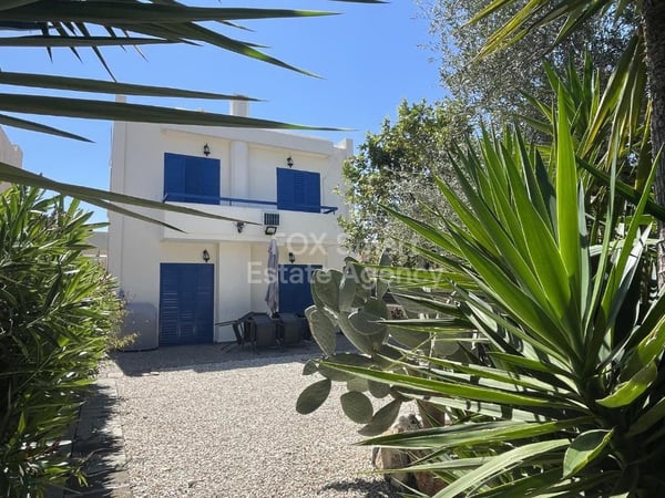 House in Chlorakas - view 1