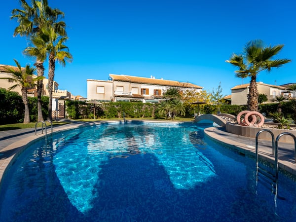 Apartment in Torrelamata - view 1