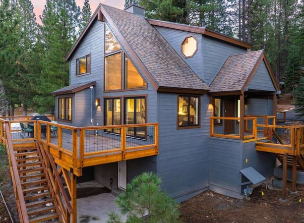 House in Truckee - view 1
