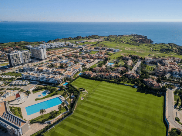 House in Portelas - view 1