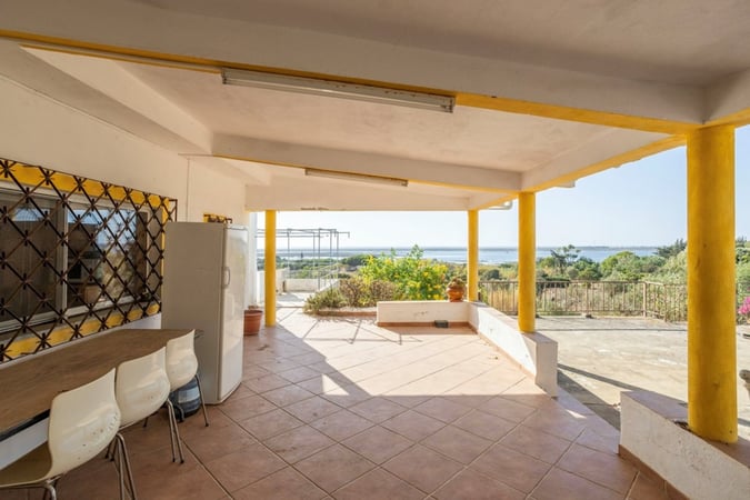 House in Moncarapacho - view 1