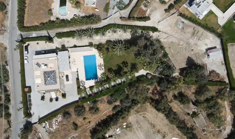 House in Parekklisha - view 1