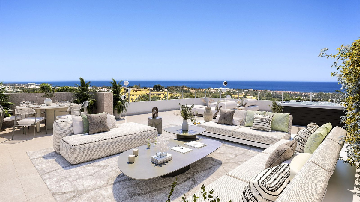House in Estepona - Image 2