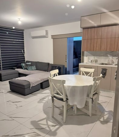 Apartment in Kato Polemidia - view 1