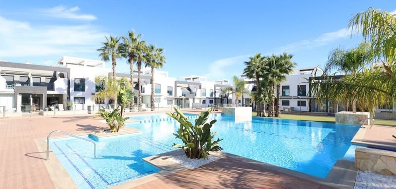 House in La Zenia - view 1