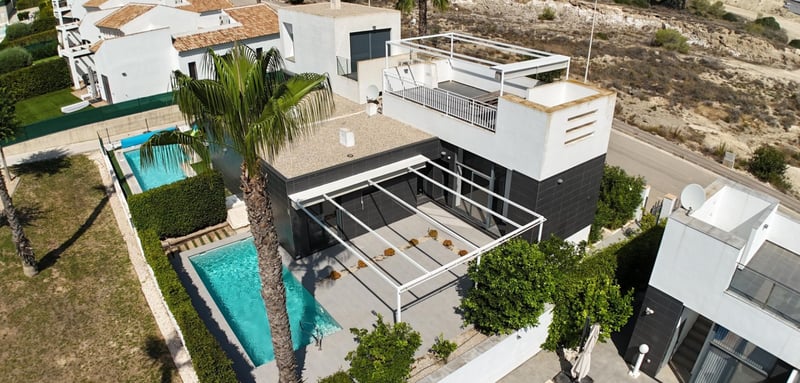 House in Algorfa - view 1