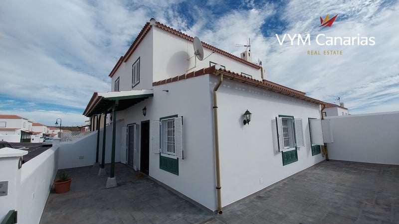 House in Poris de Abona - view 1