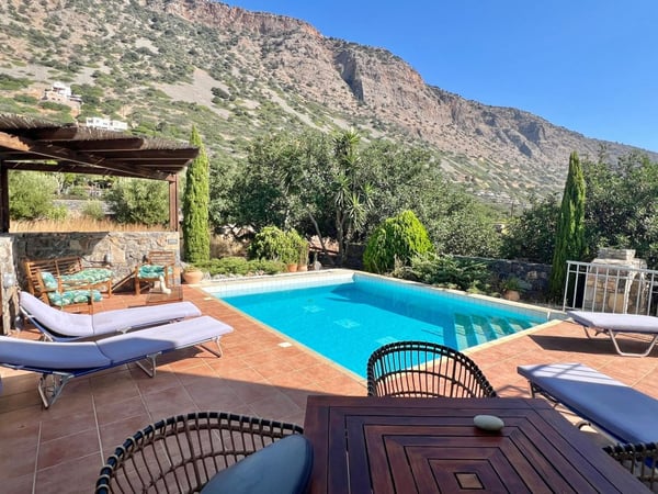 House in Plaka - view 1