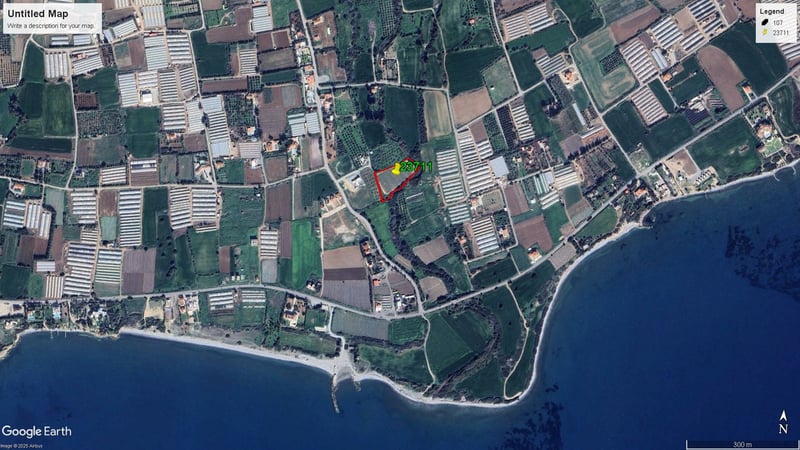 House in Maroni - view 1