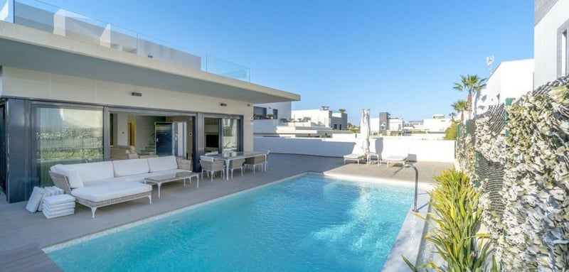 House in Torre de la Horadada - view 1