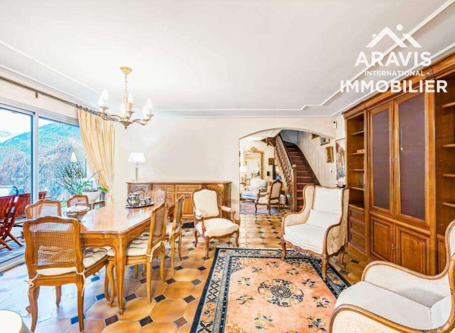 Villa in Ugine - Image 4