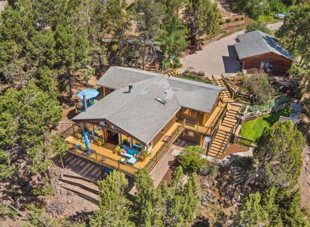 House in Basalt - view 1