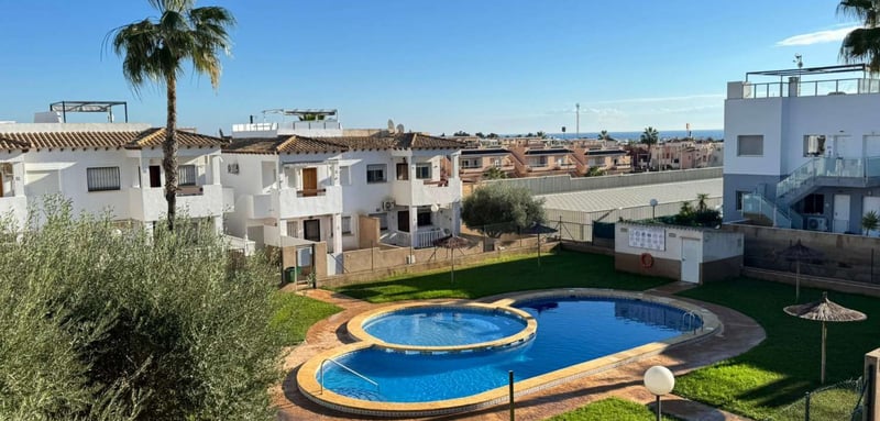 Apartment in Urbanizacion los Balcones - view 1
