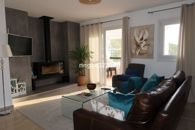 Penthouse in Benahavis - view 1