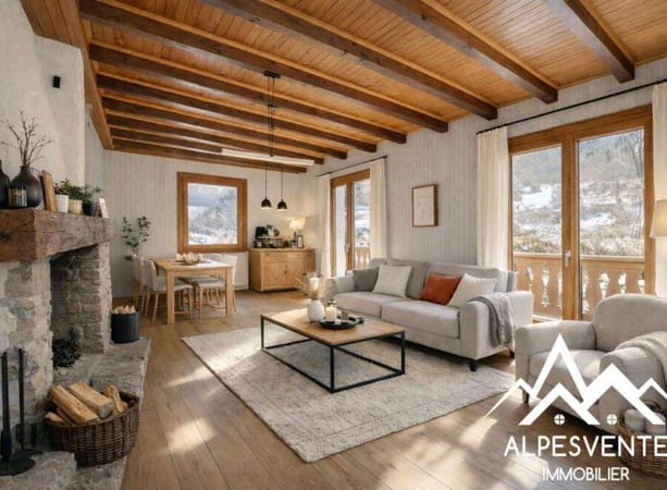 House in La Riviere-Enverse - view 1