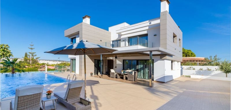 House in Guardamar del Segura - view 1