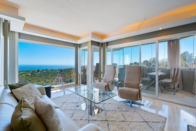 Penthouse in Sitio de Calahonda - view 1