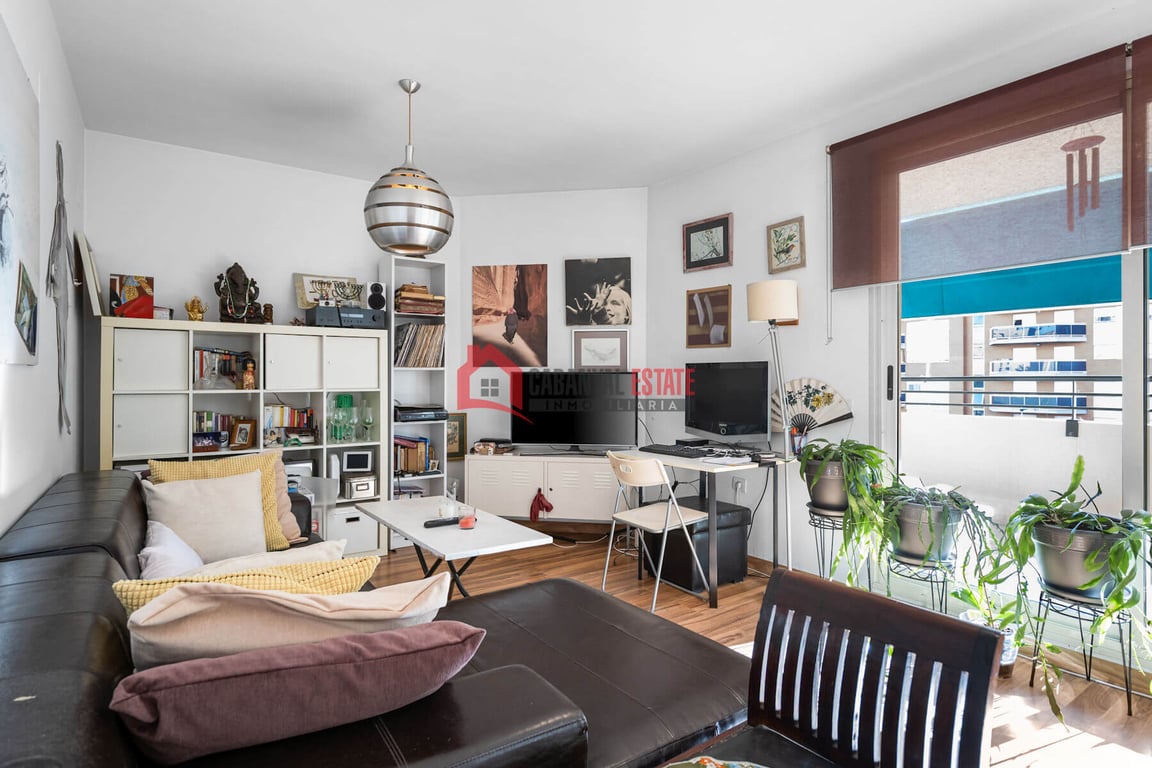 Apartment in La Pobla de Farnals - Image 2