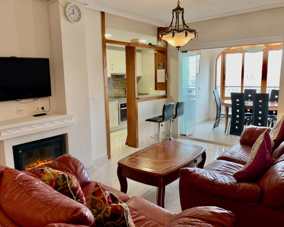 Apartment in Torrelamata - Image 4