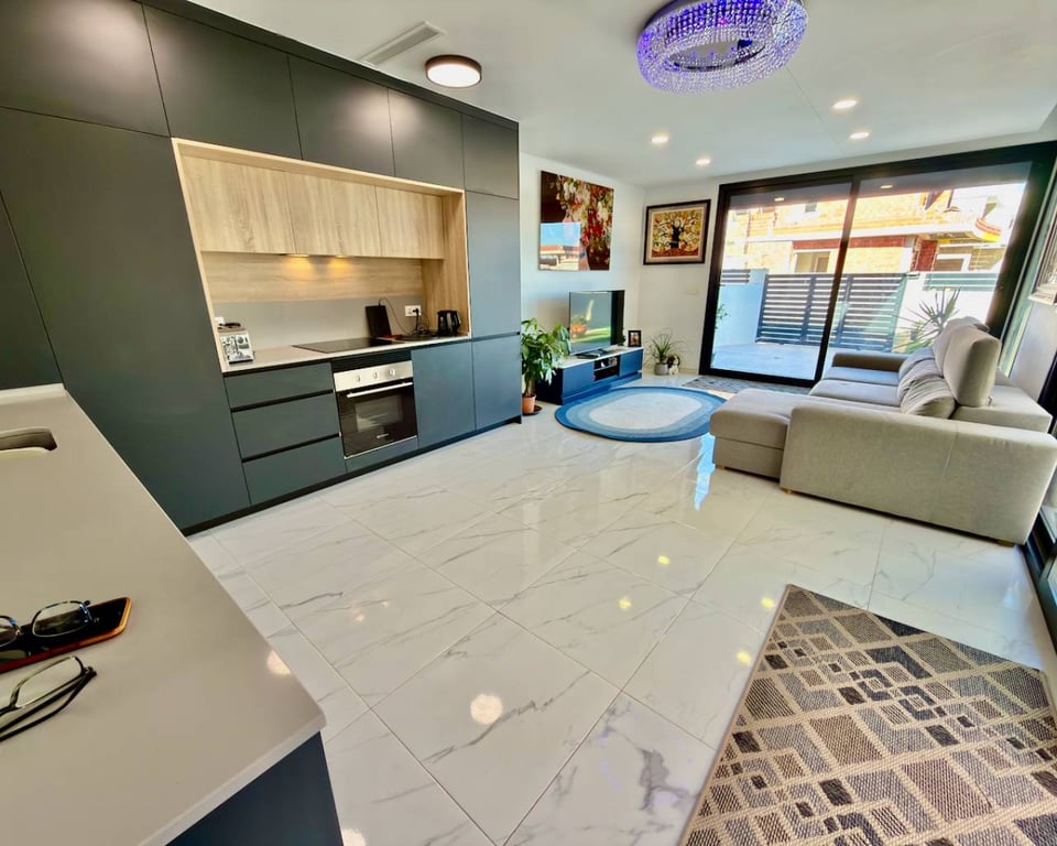 House in Los Montesinos - Image 3