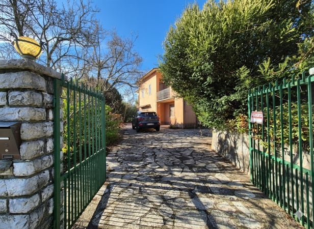 House in Fosciandora - view 1