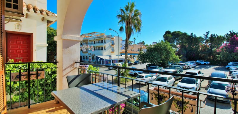 Apartment in Villamartin - view 1