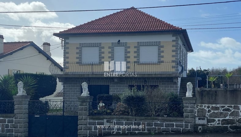 House in Boticas - view 1