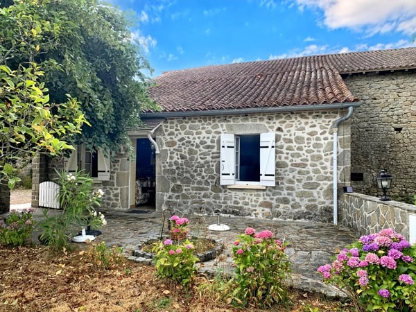 House in Saint-Saud-Lacoussiere - view 1