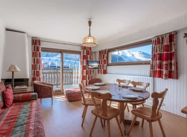 Apartment in Courchevel - view 1