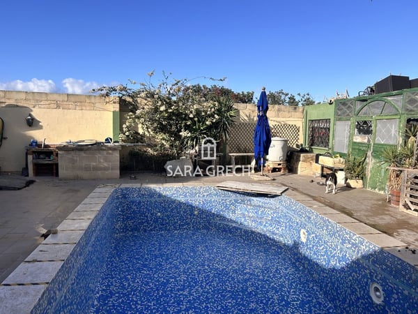 House in L-Gharb - view 1