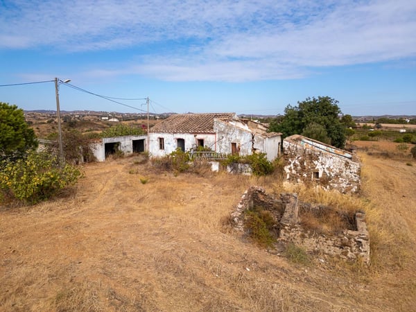 House in Ribeira da Gafa - view 1