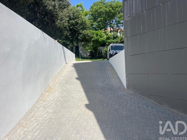 Apartment in Sao Joao da Talha - view 1