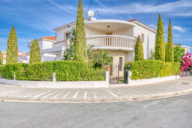 Villa in Deryneia - view 1