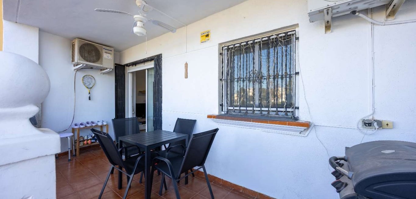 Apartment in Urbanizacion los Balcones - Image 3