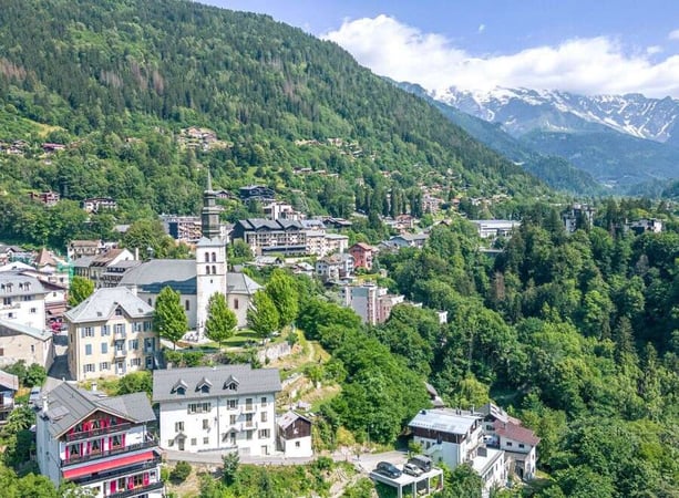 Chalet in Saint-Gervais-les-Bains - view 1