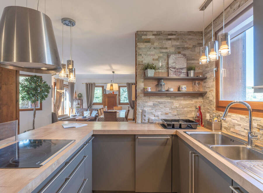 Chalet in Les Deux Alpes - Image 3